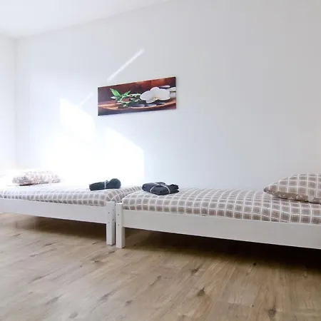 Apartmondo Ferienwohnungen Wuppertal Wichlinghaus Esterno foto