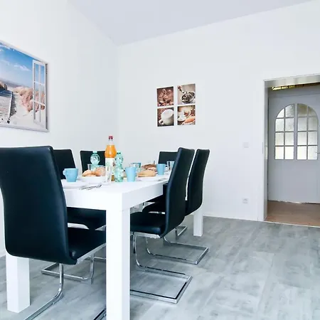 Apartmondo Ferienwohnungen Wuppertal Wichlinghaus Esterno foto